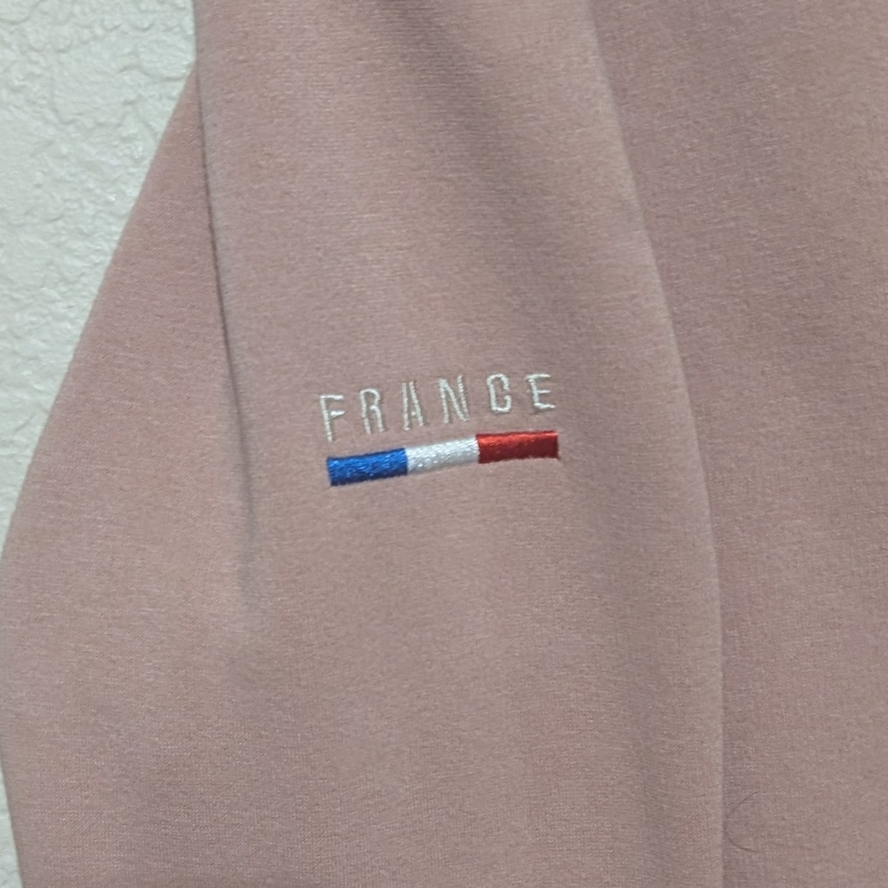 Paris Je T'aime' Pink Sweatshirt With White Embroidered Features - Picture 4 of 6